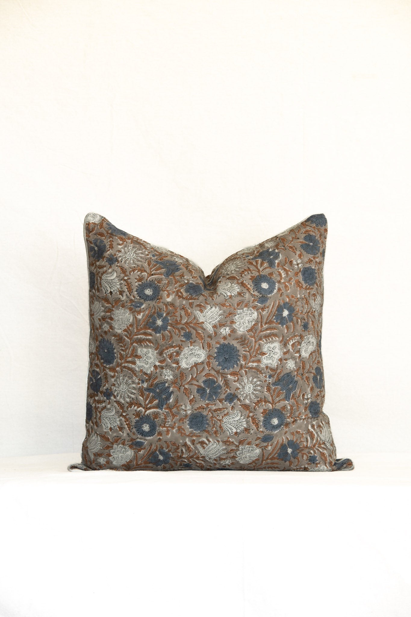 Bloom Cushion