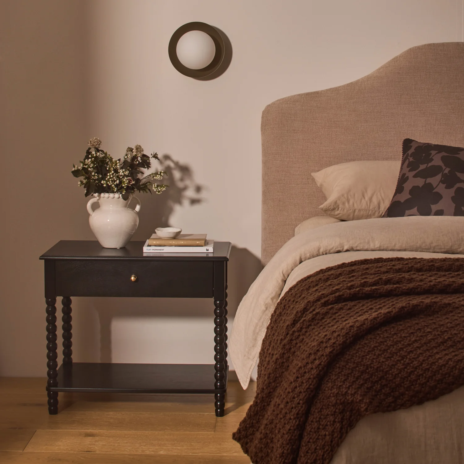 The Sorelle Knit Throw (Chocolate)