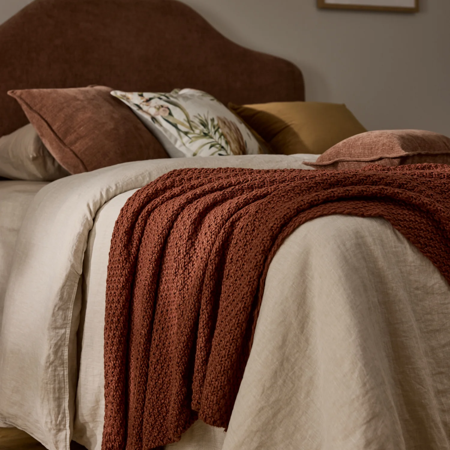The Sorelle Knit Throw (Russet)
